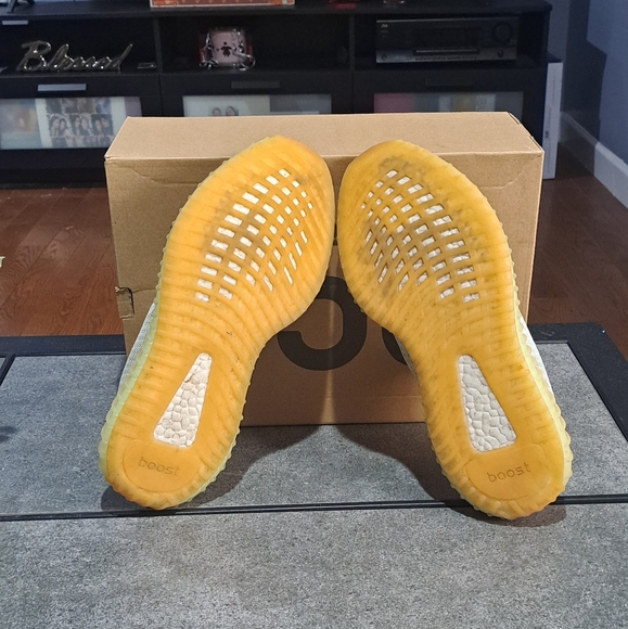 Yeezy Adidas Sneakers - Picture 5 of 10